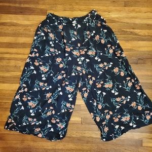 American Eagle Floral Cullotes